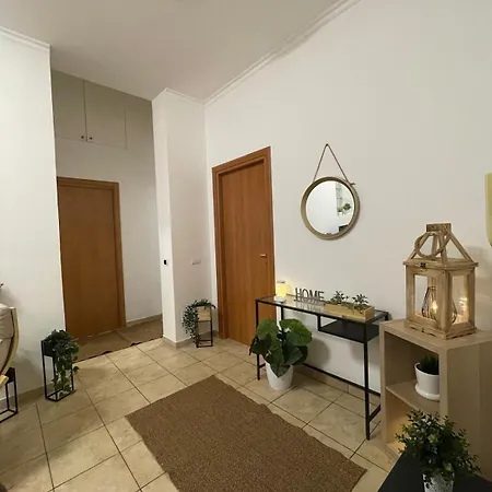 Due Leoni House Διαμέρισμα *