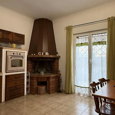 Due Leoni House דירה *